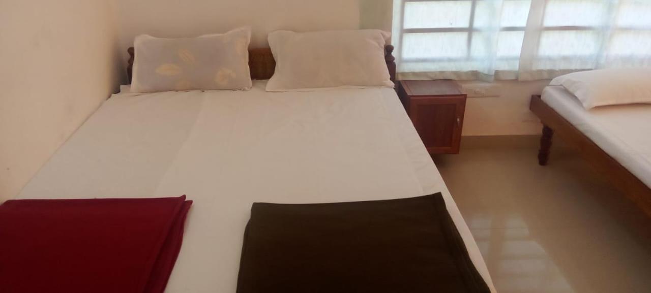 Somatheertham Resort Thiruvananthapuram Buitenkant foto