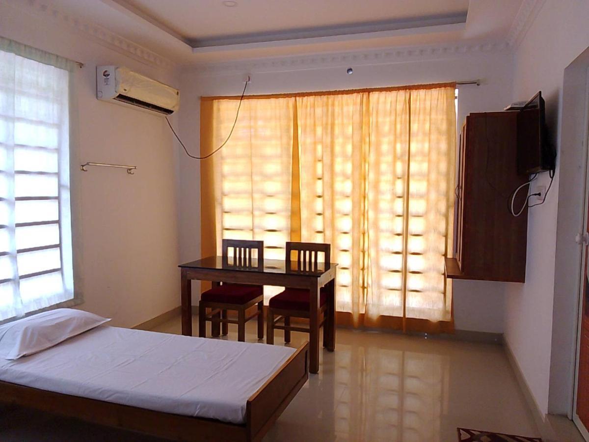 Somatheertham Resort Thiruvananthapuram Buitenkant foto