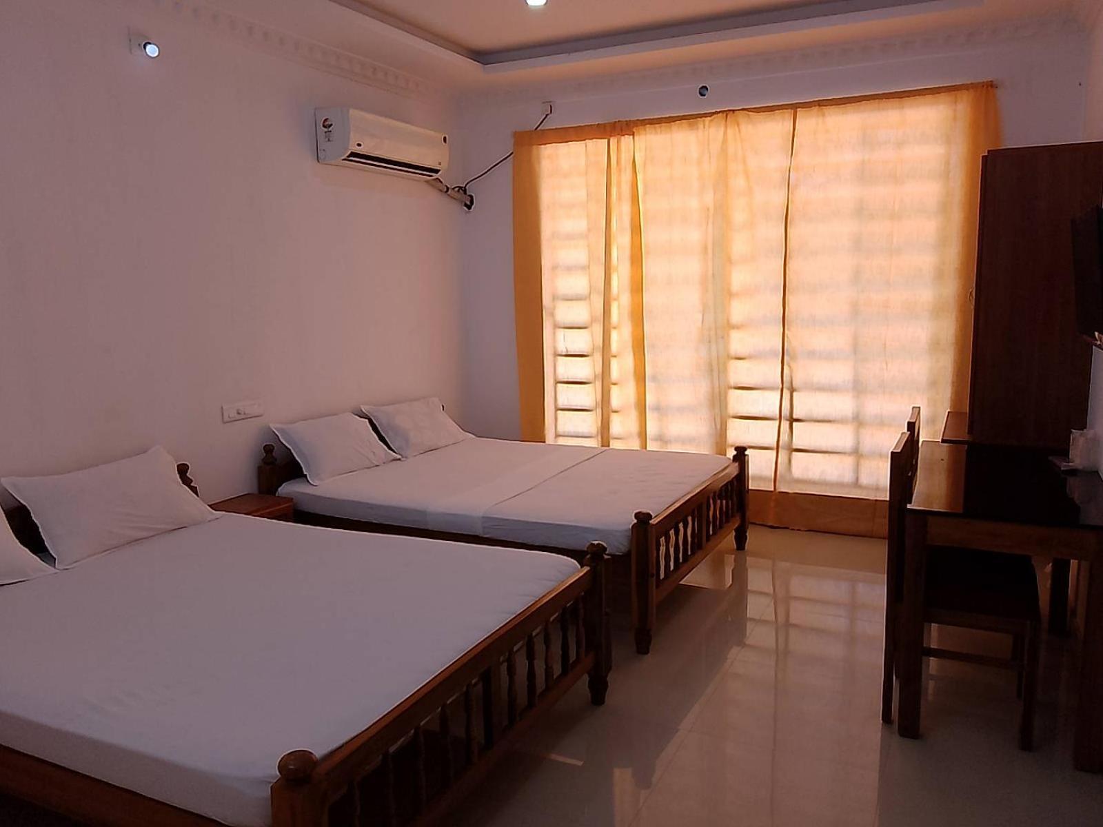 Somatheertham Resort Thiruvananthapuram Buitenkant foto